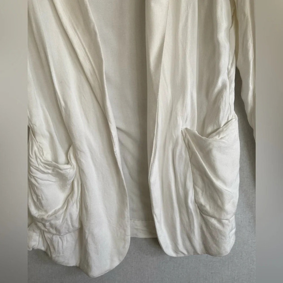 Talula  Aritzia classic white Kent lightweight open blazer Sz 6 - Picture 7 of 16